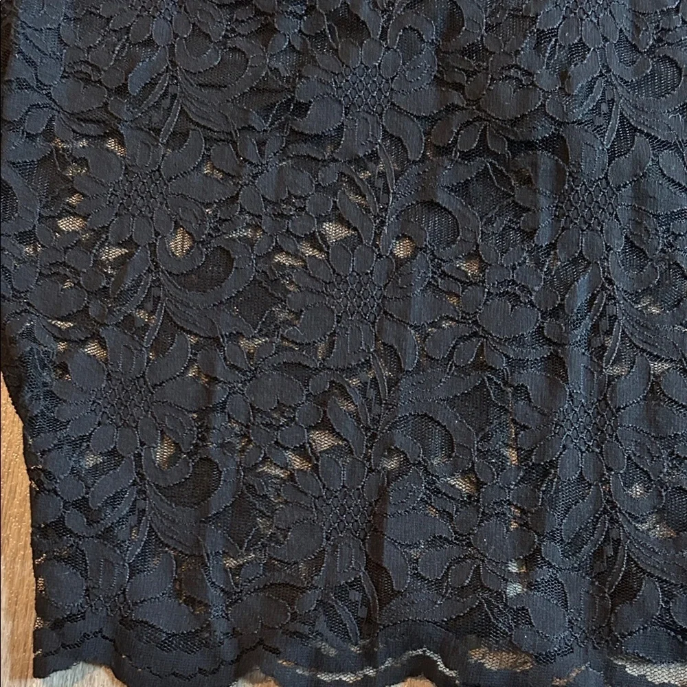 Torrid curvé Elegant Black Floral Lace Maxi Skirt. (Stretch) - Picture 4 of 9